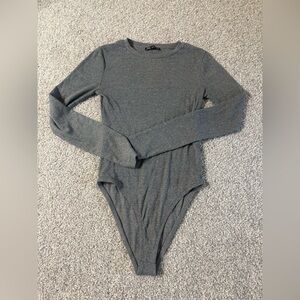 Zara Gray Ribbed Long Sleeve high neck line Bodysuit – Size Medium